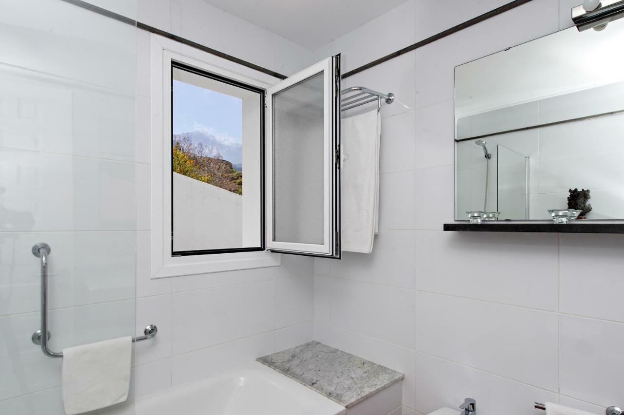 Superior G: Private Pool & Concierge Appartement Icod De Los Vinos Buitenkant foto